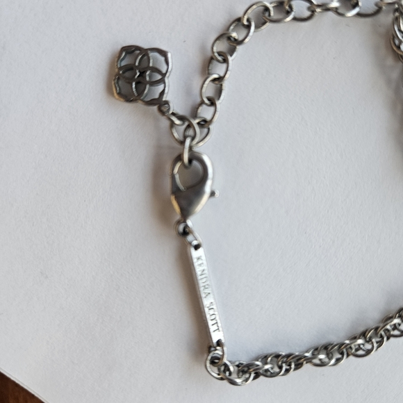 Kendra Scott Silver Calcedony Pendant Necklace - Picture 4 of 5